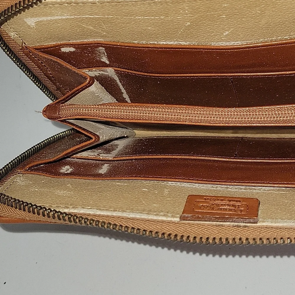 Vintage Dooney & Bourke Pebbled Leather Waist Belt Bag